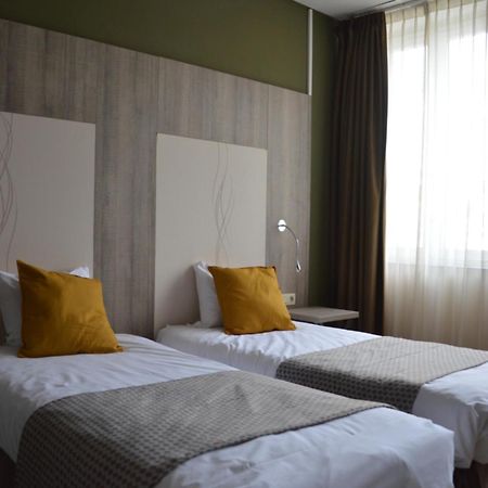 Hotel Mille Colonnes Leuven Kültér fotó